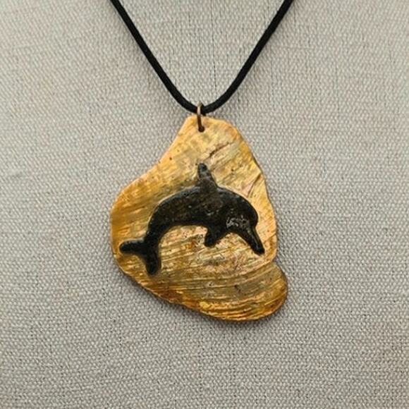 Dolphin Pendant Necklace Black Cord Natural Shell Iridescent Boho Ocean Jewelry - Picture 2 of 7